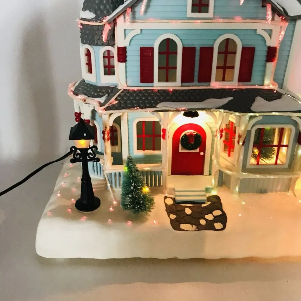 Vintage Avon 2001 Holiday Splendor Lighted Fiber Optic House Color Changing New!
